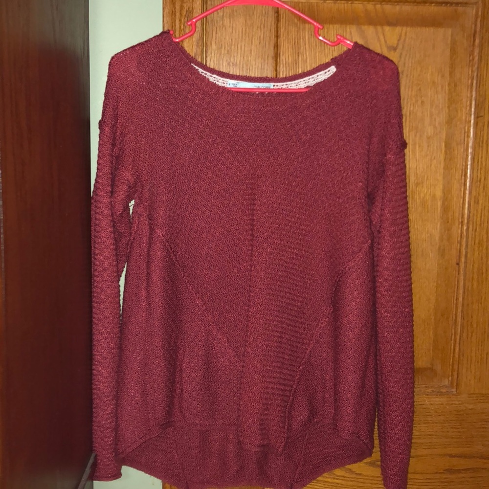 Maroon scoop neck lightweight sweater